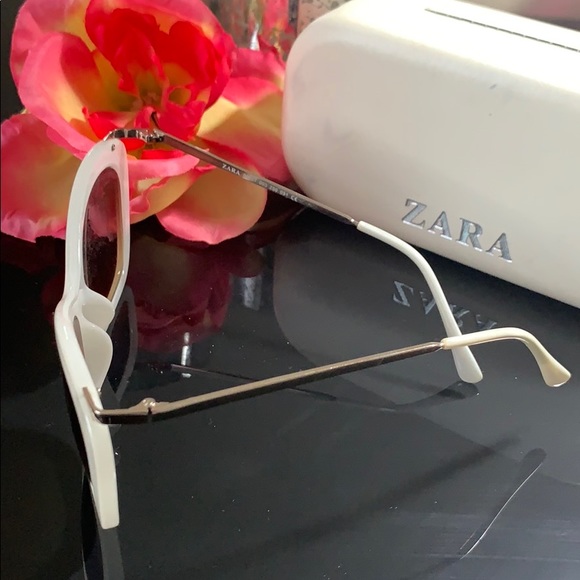 ZARA SUNGLASSES CREAMY WHITE AND GOLD - Picture 2 of 4